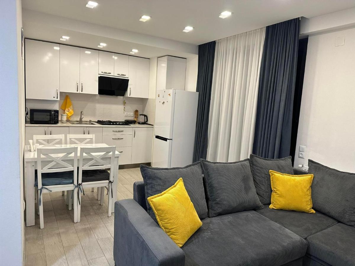 באקוריאני Tea Apartment מראה חיצוני תמונה